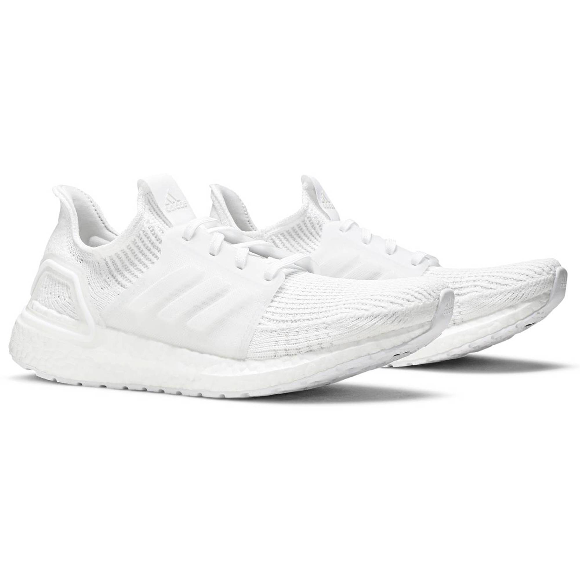 ub 19 triple white