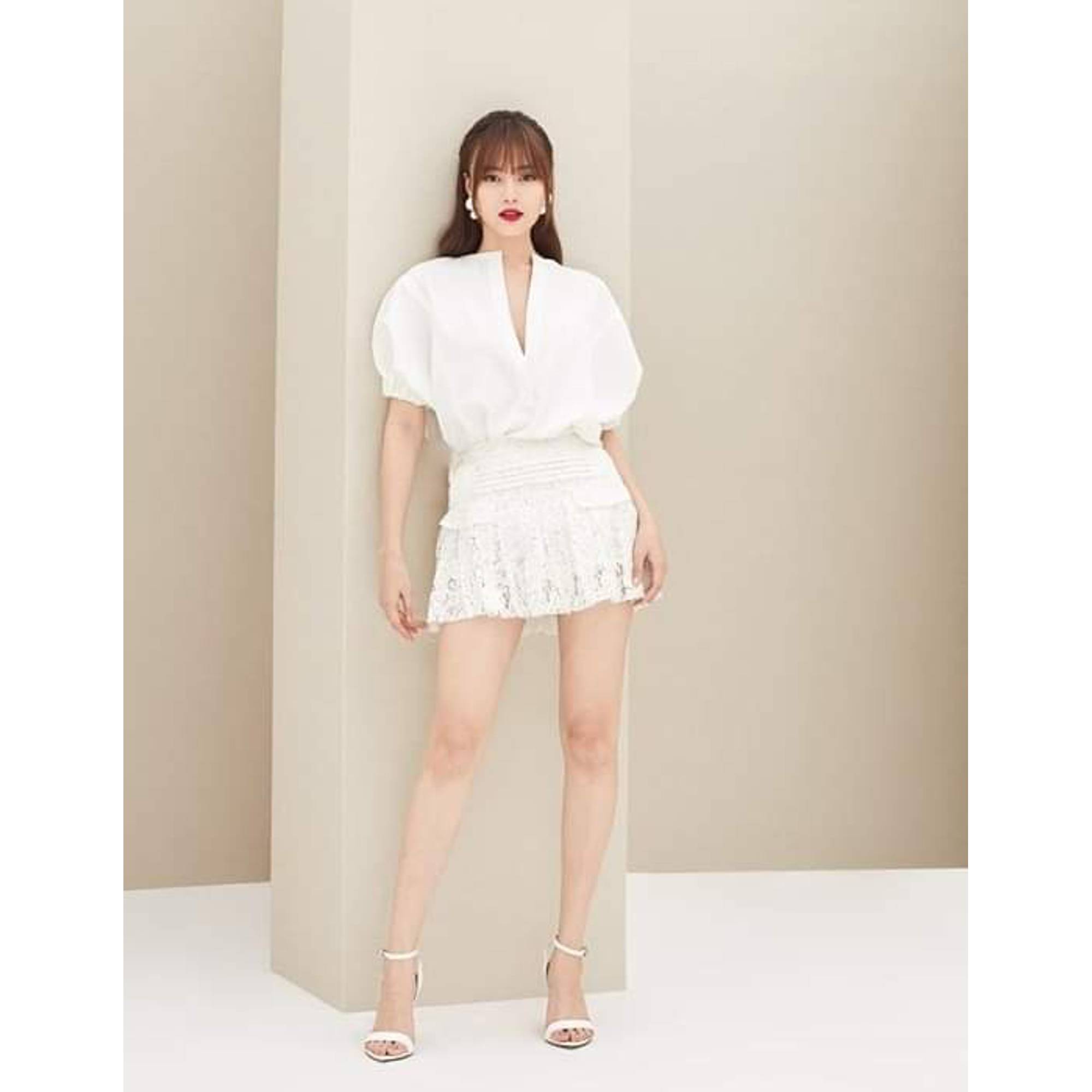 Set áo váy ren thiết kế sang trọng