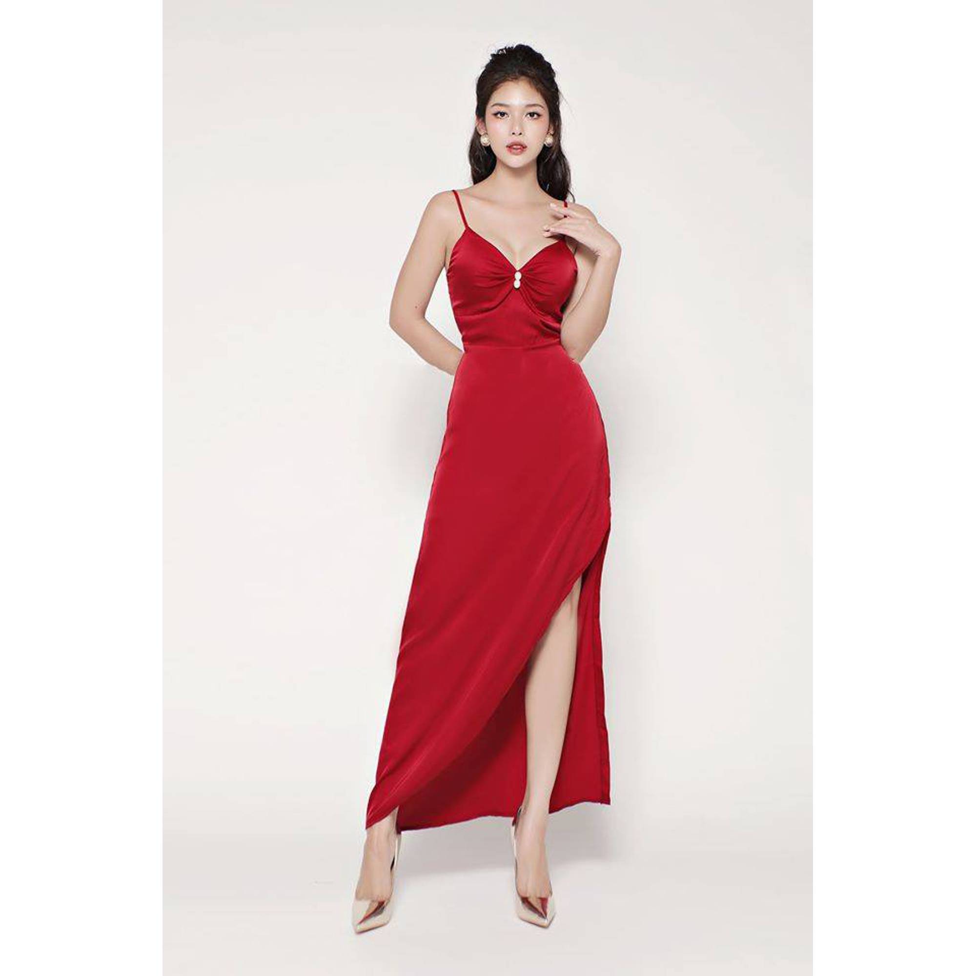Đầm cúp 2 dây xẻ trước thiết kế cao cấp