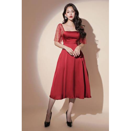 Đầm xòe tay lưới thiết kế cổ U
