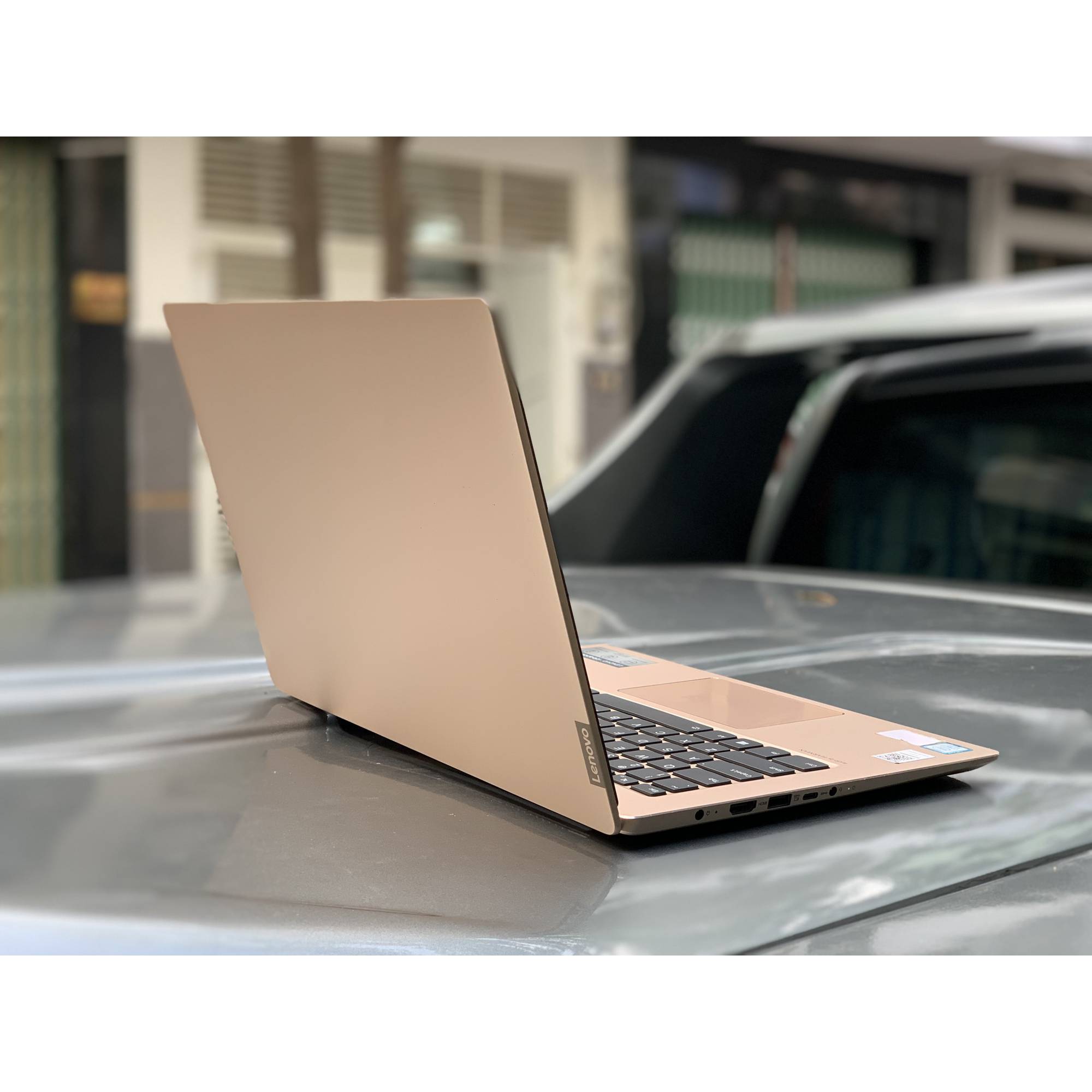 Lenovo Ideapad 530S-14IKB Intel® Core™ i7-8550U Lenovo Ideapad 530S-14IKB Intel® Core™ i7-8550U