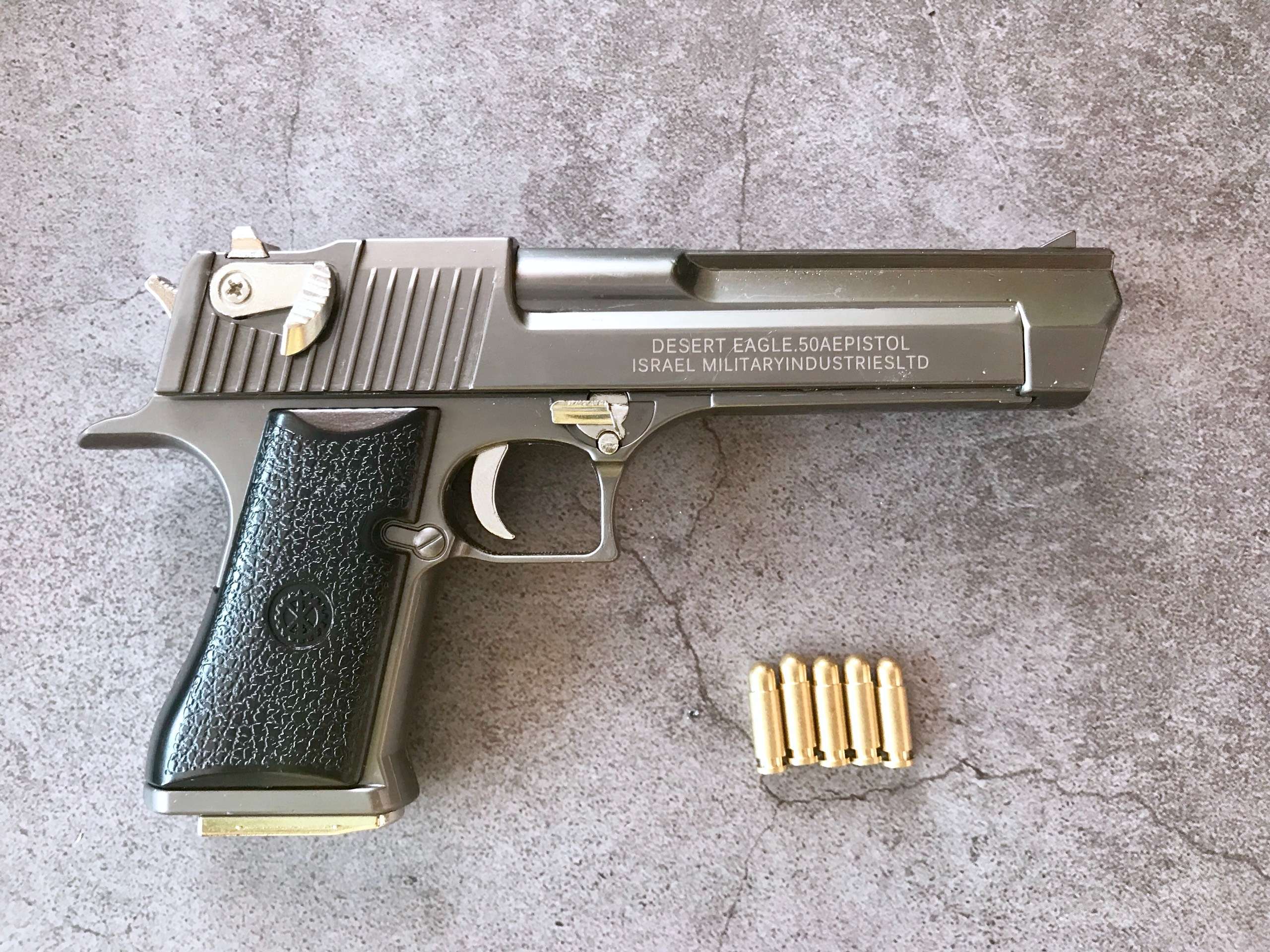 Mô Hình Súng Lục Desert Eagle Văng Đạn Bằng Thép Không Gỉ
