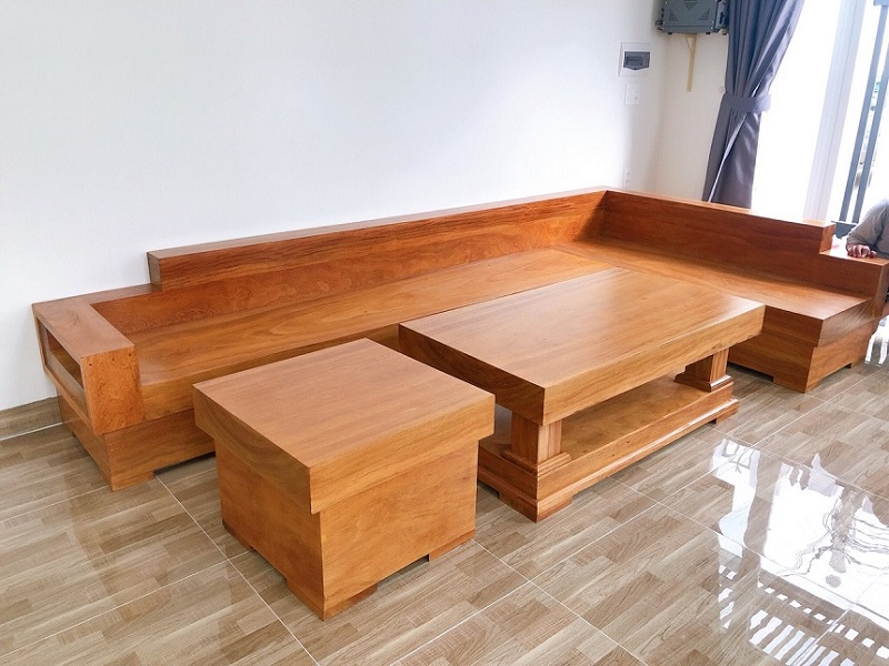 Kích thước sofa gỗ nguyên khối có thể được thay đổi theo yêu cầu của khách hàng. Tùy thuộc vào không gian và nhu cầu sử dụng, kích thước sofa gỗ nguyên khối có thể được tùy chỉnh để đáp ứng nhu cầu của từng gia đình. Bên cạnh đó, chất liệu gỗ tự nhiên làm cho bộ sofa trở nên bền vững và đẹp mắt hơn. Tìm hiểu thêm về kích thước sofa gỗ nguyên khối bằng cách nhấp vào hình ảnh.